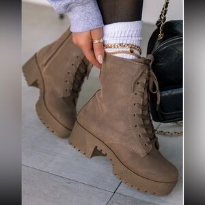 Stylish Tan Women's Ankle Boots